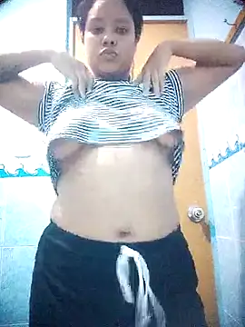 Snapshot of EAAM1@xh chatting on February 27, 4:12 am EAAM1xh online show from February 27, 4:12 am