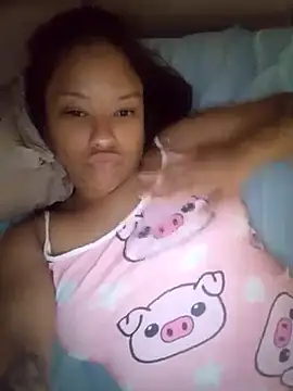 Snapshot of EAAM1@xh chatting on October 12, 2:46 am EAAM1xh online show from October 12, 2:46 am