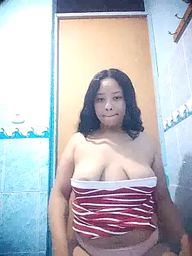 Snapshot of EAAM1@xh chatting on March 3, 4:52 am EAAM1xh online show from March 3, 4:52 am