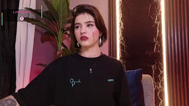 Snapshot of La_Diabla_111_ chatting on October 20, 9:59 pm La Diabla 111 online show from October 20, 9:59 pm