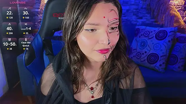 Snapshot of imrockstar chatting on October 31, 7:43 pm imrockstar online show from October 31, 7:43 pm