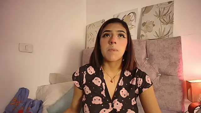 Dulce Bella  online show from January 14, 11:41 pm