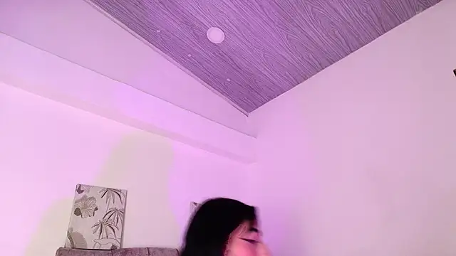 Dulce Bella  online show from March 6, 3:45 am