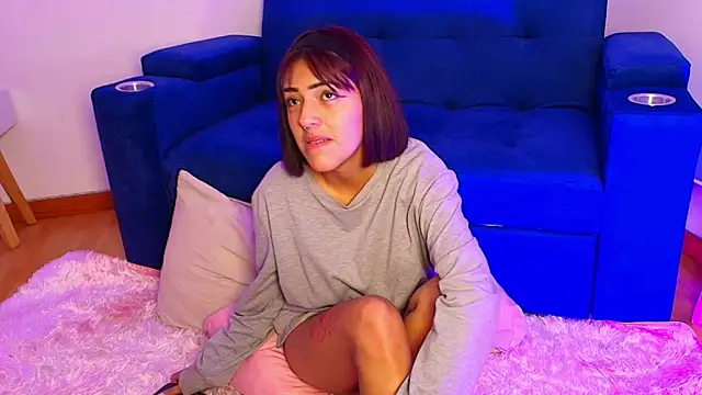 Dulce Bella  online show from November 11, 8:31 am