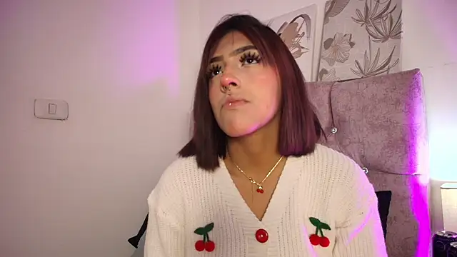 Dulce Bella  online show from January 9, 3:13 am