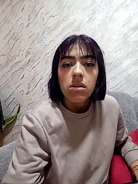 Dulce Bella  online show from October 24, 3:27 am