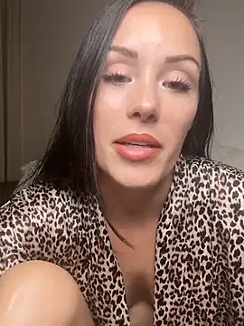 gardenxrose online show from December 1, 10:05 am