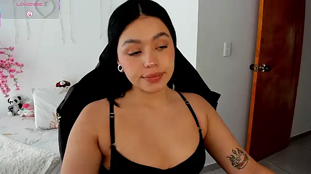 AvaScott  online show from January 14, 6:00 pm