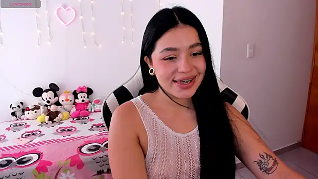 AvaScott  online show from January 6, 6:56 pm