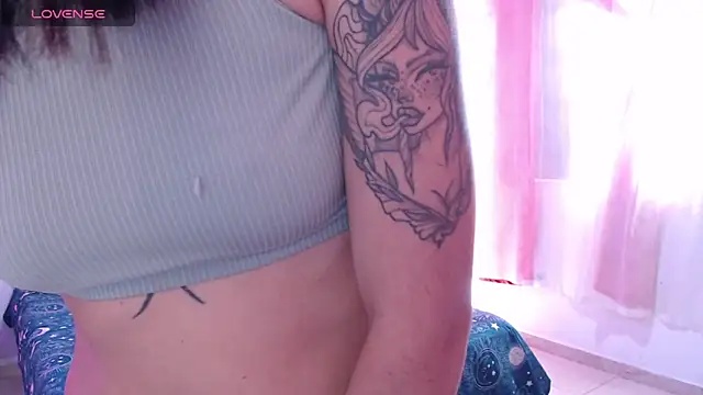 Snapshot of ocxxi_0524 chatting on October 16, 3:09 pm ocxxi 0524 online show from October 16, 3:09 pm