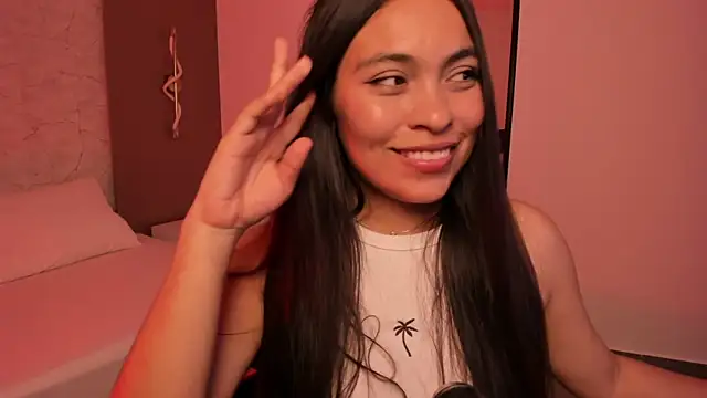 allie bruce online show from April 9, 3:30 am