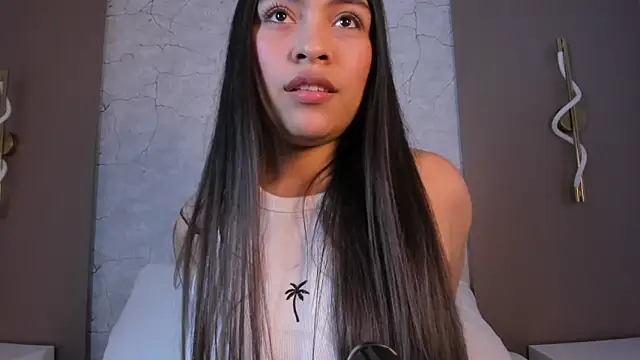 allie bruce online show from December 22, 2:22 am