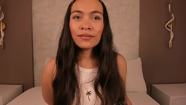 allie bruce online show from February 12, 2:33 am