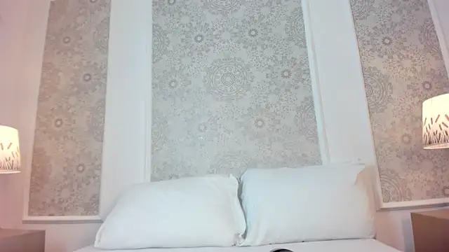 allie bruce online show from December 16, 10:47 pm