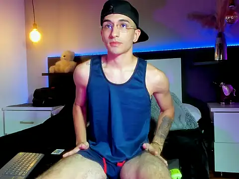 eriikjoness online show from November 13, 3:10 am