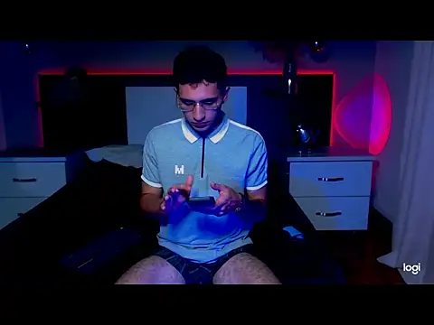 eriikjoness online show from November 9, 1:09 am