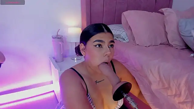 AliceThundeer online show from November 12, 4:16 am