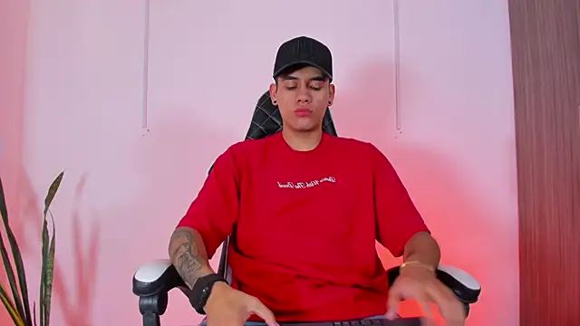 Nickyblazze  online show from October 14, 1:12 pm
