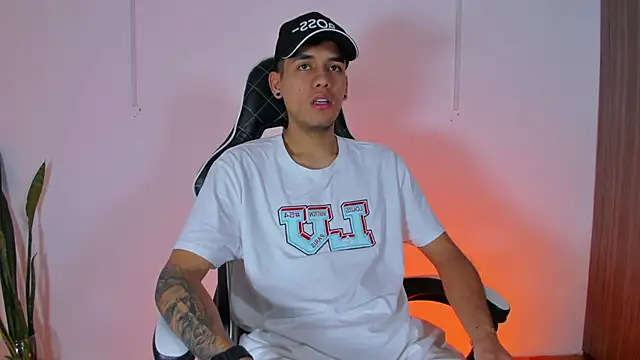Nickyblazze  online show from October 10, 12:06 pm