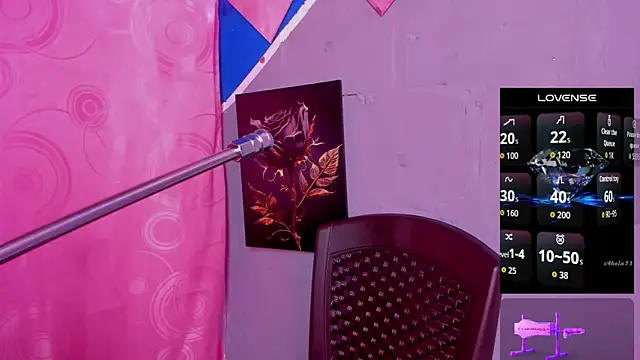 lau-hot online show from April 9, 8:04 pm