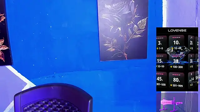 lau-hot online show from March 19, 7:58 pm