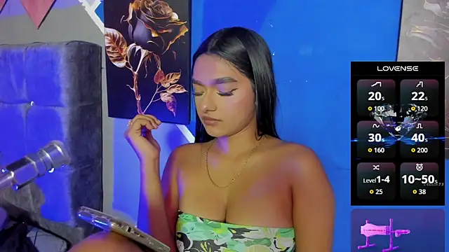 lau-hot online show from March 12, 8:35 pm