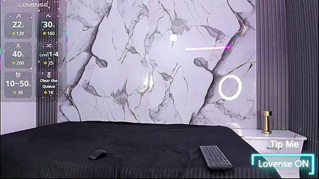 Snapshot of Hillarytonsonx chatting on September 9, 11:30 am Hillarytonsonx online show from September 9, 11:30 am