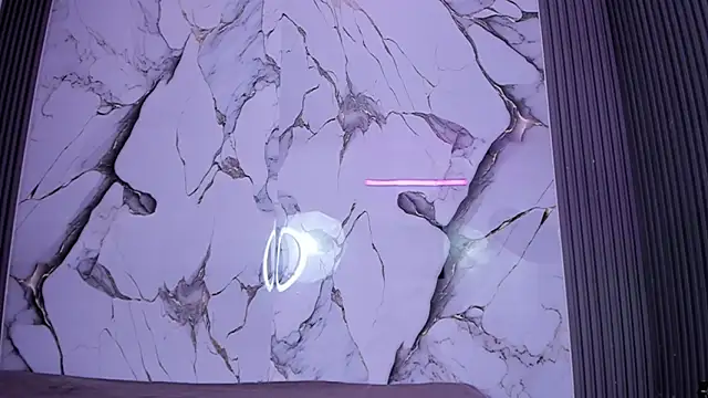 Snapshot of Hillarytonsonx chatting on November 13, 12:09 pm Hillarytonsonx online show from November 13, 12:09 pm