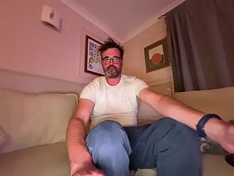 CyprioteWhitefly online show from May 9, 9:29 pm
