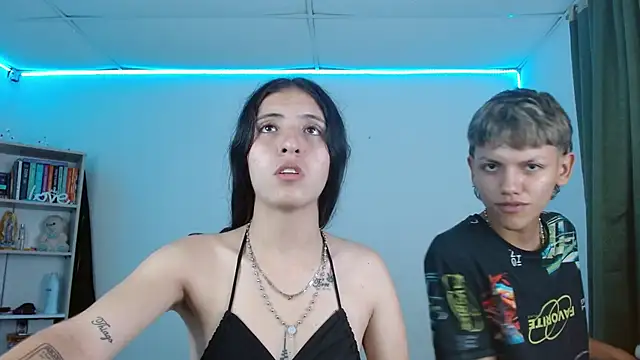 Snapshot of Lucy_y_Jacob chatting on September 10, 4:22 am Lucy y Jacob online show from September 10, 4:22 am