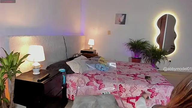 Snapshot of AbbyModel01 chatting on November 30, 12:11 am AbbyModel01 online show from November 30, 12:11 am