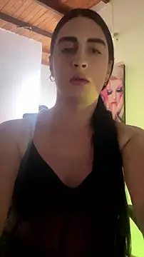 Snapshot of lola_diez chatting on July 18, 11:46 pm lola diez online show from July 18, 11:46 pm