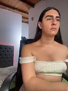 lola diez online show from March 29, 8:54 pm