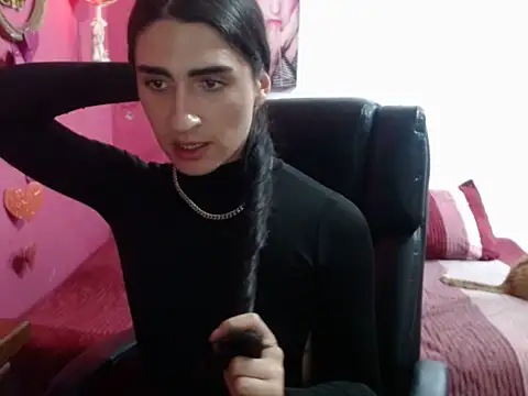 lola diez online show from September 21, 5:01 am