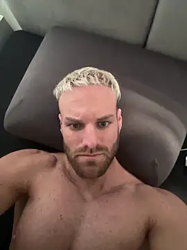 TheKevinboy online show from April 20, 4:08 pm