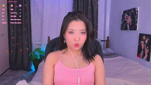 Snapshot of cutieskygirl_ chatting on November 10, 5:40 pm cutieskygirl online show from November 10, 5:40 pm