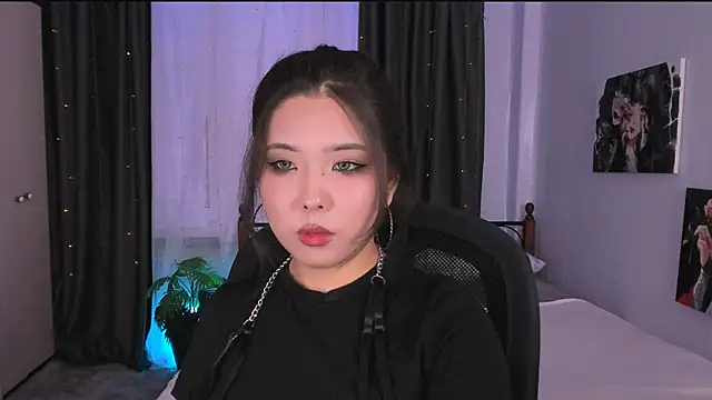 Snapshot of cutieskygirl_ chatting on November 6, 6:50 am cutieskygirl online show from November 6, 6:50 am