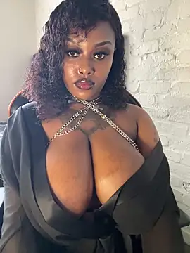 QUEEN NOBUHLE 777 online show from October 31, 1:41 pm