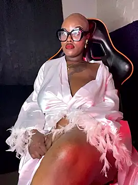 QUEEN NOBUHLE 777 online show from January 9, 9:44 pm