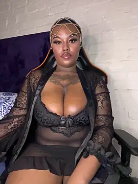 QUEEN NOBUHLE 777 online show from March 18, 10:32 pm