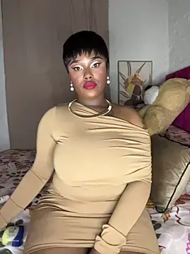 QUEEN NOBUHLE 777 online show from June 11, 10:40 pm