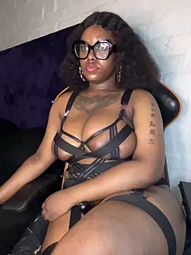 QUEEN NOBUHLE 777 online show from March 8, 2:04 am