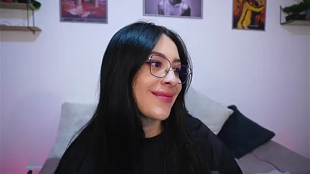 SophiieCumsx online show from August 1, 1:14 am