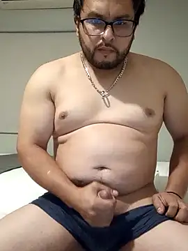 MauxXx93 online show from February 17, 5:38 am