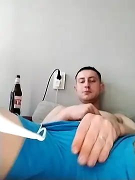 Snapshot of boytwink7 chatting on December 14, 11:16 am boytwink7 online show from December 14, 11:16 am