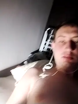 Snapshot of boytwink7 chatting on November 16, 3:33 am boytwink7 online show from November 16, 3:33 am