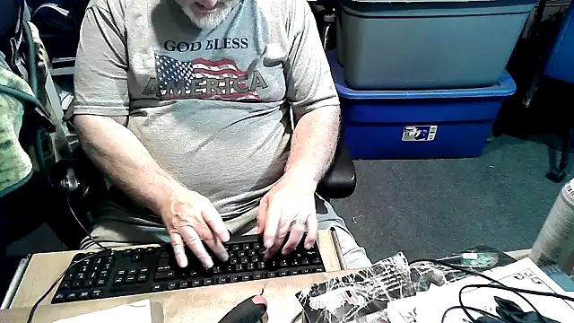 georgew62 online show from September 13, 3:17 am