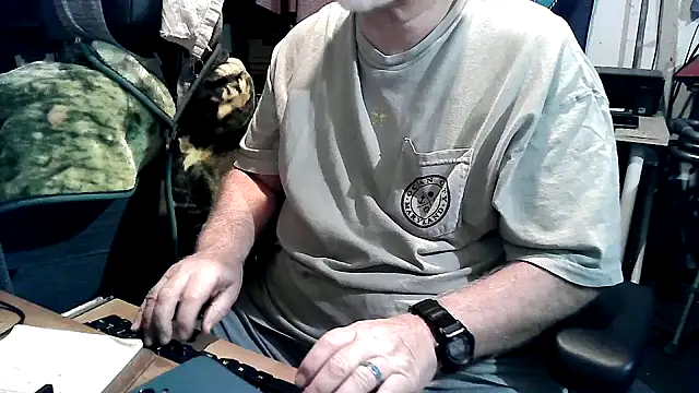 georgew62 online show from September 18, 2:25 am
