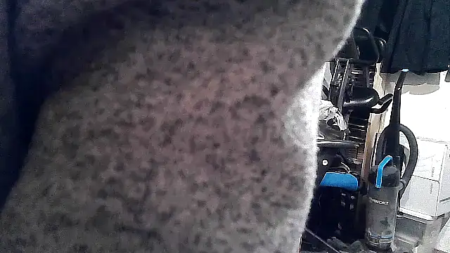 Snapshot of georgew62 chatting on March 8, 1:11 am georgew62 online show from March 8, 1:11 am