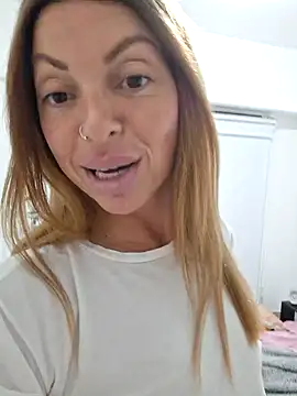 goddessfoxyla online show from October 7, 1:06 am